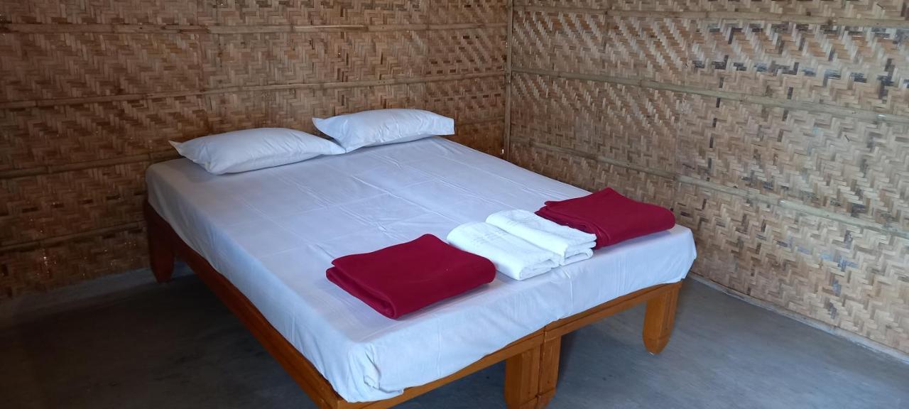 Dusk Till Dawn Hampi Exterior photo